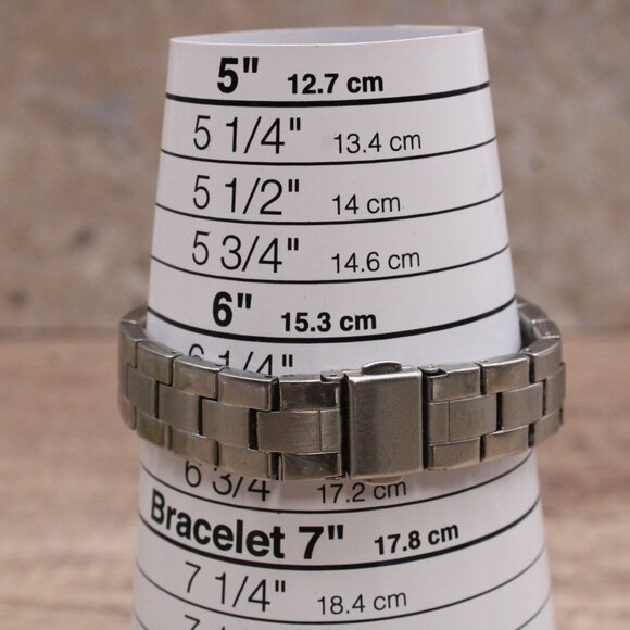 Caravelle Watch Womens Silver Tone Stainless Steel Classic Rhinestones Dial - Picture 9 of 9